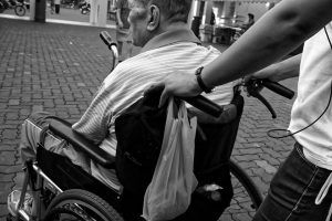 Psicólogos en Málaga destacan la importancia de cuidar al cuidador